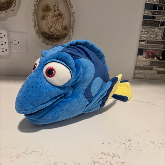 Dory Disney Store 13” Stuffed Plush Original Authentic Finding Nemo - Picture 1 of 8